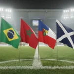 C grupa Pasaules kausā 2026: Brazīlija, Maroka, Haiti, Skotija C grupas komandas Pasaules kausā 2026 — Brazīlija, Maroka, Haiti un Skotija Pieci Pasaules kausa tituli pret četriem turnīra debitantiem — C grupa ir stāsts par kontrastiem. Brazīlija ierodas kā mūžīgie favorīti, Maroka kā 2022. gada bronzas ieguvēji, Haiti kā CONCACAF pārsteigums, un Skotija — komanda, kas divdesmit astoņus gadus gaidīja atgriešanos lielākajā futbola svētkos. Esmu sekojis Brazīlijas izlasei kopš 2002. gada triumfa, un nekad neesmu redzējis tik lielu spiedienu uz komandu. Sešpadsmit gadi bez titula — tas ir mūžība valstij, kur futbols ir reliģija. C grupa ir pirmais solis ceļā uz izpirkšanu, un Brazīlija nevar atļauties kļūdas. Brazīlija — piecu zvaigžņu favorīti meklē sesto 2022. gada ceturtdaļfināla zaudējums Horvātijai pēc pendelēm atstāja dziļas rētas. Neymar raudāja uz laukuma, un miljoniem brazīliešu raudāja kopā ar viņu. Tagad, četrus gadus vēlāk, Brazīlija vēlas pārvērst šīs asaras priekā. Jaunais treneris ir izveidojis komandu, kas apvieno pieredzējušos veterānus ar jauno paaudzi. Vinicius Junior ir kļuvis par pasaules labāko spēlētāju. Viņa sezonas Real Madrid — Čempionu līgas tituli, La Liga zelta bumbas — ir padarījušas viņu par galveno favorītu Pasaules kausa labākā spēlētāja balvai. Viņa ātrums, tehnika un spēja izšķirt mačus individuāli ir neapturami labākajās dienās. Taču Brazīlija nav tikai Vinicius. Rodrygo piedāvā līdzīgu kvalitāti no pretējās malas, savukārt Raphinha no Barcelona pievieno darba ētiku un defensīvu disciplīnu. Vidējā līnijā Bruno Guimarães no Newcastle ir kļuvis par vienu no labākajiem pasaulē savā pozīcijā, un viņa partnerība ar Lucas Paquetá varētu būt izšķiroša. Aizsardzībā joprojām ir jautājumi. Marquinhos ir pieredzējis, taču viņa partneri nav tikpat pārliecinoši. Vārtsargs Alisson ir pasaules līmenī, taču viņa priekšā esošie spēlētāji bieži pieļauj pozicionēšanās kļūdas. Pret Marokas ātrumu un Skotijas fizisko spēli šīs kļūdas var būt dārgas. Koeficienti Brazīlijas grupu uzvarai ir ap 1.25 — tas ir viens no zemākajiem turnīrā, kas parāda bukmekeru pārliecību. Taču koeficienti turnīra uzvarai (ap 5.50) liecina, ka Brazīlija vairs nav neapšaubāms favorīts. Francija, Anglija un Argentīna tiek uzskatītas par tikpat spēcīgām vai pat spēcīgākām. Spiediena faktors ir milzīgs. Brazīlijas mediji ir nežēlīgi, un katrs zaudējums izraisa nacionālu krīzi. Ja Brazīlija nespēs uzvarēt turnīru, treneris un spēlētāji saņems kritiku, kas citās valstīs būtu nesaprotama. Šis spiediens var būt gan motivējošs, gan nomācošs. Statistika parāda Brazīlijas dominanci C grupā. Viņi nekad nav zaudējuši Skotijai vai Haiti, un pret Maroku uzvarējuši četrās no piecām tikšanās reizēm. Vēsturiskā pieredze ir viņu pusē, un jaunā paaudze vēlas turpināt šo tradīciju. Brazīlijas fans sagaida ne tikai uzvaru, bet dominanci — katrs mačs ir jāuzvar pārliecinoši. Maroka — bronzas turpinājums vai vienreizējs brīnums 2022. gada pusfināls Katarā mainīja Āfrikas futbola vēsturi. Maroka kļuva par pirmo Āfrikas komandu, kas sasniedza Pasaules kausa pusfinālu, ceļā pieveicot Beļģiju, Spāniju un Portugāli. Tagad Atlas Lions atgriežas ar mērķi pierādīt, ka tas nebija nejaušība. Komandas kodols ir saglabājies. Achraf Hakimi joprojām ir viens no labākajiem labajiem aizsargiem pasaulē, viņa ātrums un uzbrūkošās iespējas padara viņu par bīstamu ieroci. Sofyan Amrabat vidējā līnijā ir kļuvis par Eiropas klubu mērķi pēc izcilā turnīra 2022. gadā, un viņa enerģija un divkauju uzvarēšana ir būtiska komandas spēlei. Uzbrukumā Youssef En-Nesyri un Hakim Ziyech piedāvā atšķirīgas kvalitātes. En-Nesyri ir klasisks centrālais uzbrucējs ar labu galvas spēli, savukārt Ziyech ir radošais ģēnijs, kas spēj izdomāt neparedzamus risinājumus. Ja abi ir formā, Maroka var apdraudēt jebkuru aizsardzību. Taču ir arī bažas. Daudzi 2022. gada varoņi ir kļuvuši par četriem gadiem vecāki, un daži ir zaudējuši formu. Treneris Walid Regragui ir spiests balansēt starp pieredzējušiem spēlētājiem un jaunajiem talantiem, un šis līdzsvars ne vienmēr ir viegls. Koeficienti Marokas grupu iziešanai ir ap 1.70, kas viņus padara par otro favorītu aiz Brazīlijas. Taču koeficienti grupu uzvarai (ap 5.50) parāda, ka pārsteigt Brazīliju būs ārkārtīgi grūti. C grupā cīņa būs par otro vietu un potenciāli ērtāku ceļu izslēgšanas spēlēs. Āfrikas atbalsts būs milzīgs. Maroka nav tikai Marokas komanda — tā ir visas Āfrikas cerība. 2022. gada panākumi iedvesmoja visu kontinentu, un šis atbalsts turpināsies arī 2026. gadā. Marokāņu fani ir starp skaļākajiem pasaulē, un viņu klātbūtne stadionos būs jūtama. Taktiskā ziņā treneris Regragui paļaujas uz 4-3-3 formāciju ar spēcīgiem malējiem. Hakimi no labās puses un Nayef Aguerd aizsardzības centrā veido pamatu, uz kura balstās visa komanda. Viņu intensīvais presings augstu laukumā ir efektīvs pret jebkuru pretinieku, un šī taktika būs izšķiroša arī C grupā. Haiti — Karību sapnis piepildās Kad 2010. gada zemestrīce iznīcināja Haiti, futbols šķita nesvarīgs. Taču sports kļuva par cerības simbolu — veids, kā valsts varēja atgūt lepnumu un identitāti. Sešpadsmit gadus vēlāk Haiti pirmo reizi kopš 1974. gada ir kvalificējusies Pasaules kausa finālturnīram. Kvalifikācija no CONCACAF zonas bija pārsteigums. Haiti apsteidza Hondurasu un Salvadoru, komandas ar daudz lielāku pieredzi un resursiem. Izšķirošā uzvara pār Hondurasu mājas spēlē Port-au-Prince piepildīja stadionā ar asarām — ne bēdu, bet prieka. Komandas spēks slēpjas kolektīvismā. Nav vienas superzvaigznes, taču ir divdesmit trīs spēlētāji, kas gatavi cīnīties viens par otru. Daudzi spēlē ASV vai Francijas zemākajās līgās, taču kopā viņi veido komandu, kas pārsniedz individuālo talantu summu. Frantzdy Pierrot ir galvenā cerība uzbrukumā. Viņa fiziskais spēks un galvas spēle var radīt problēmas pat pieredzējušām aizsardzībām. Vidējā līnijā Derrick Etienne Jr. piedāvā ātrumu un tehniku, savukārt Melchie Dumornay sieviešu futbolā ir kļuvusi par starptautisku zvaigzni, iedvesmojot arī vīriešu komandu. Realitāte ir skarbāka. Haiti ir C grupas skaidri autsaideri ar koeficientu ap 15.00 grupu iziešanai. Pret Brazīliju un Maroku viņi, visticamāk, zaudēs, un uzvara pār Skotiju būs nepieciešama, lai izvairītos no pēdējās vietas. Taču viņi nav ieradušies tikai piedalīties — viņi vēlas sacensties. Haiti stāsts ir svarīgāks par rezultātiem. Valsts ar desmit miljoniem iedzīvotāju, kas cīnās ar nabadzību un politisko nestabilitāti, ir atradusi veidu, kā sasniegt pasaules lielāko sporta notikumu. Šis sasniegums iedvesmos jauniešus uz paaudzēm. Skotija — garās gaidīšanas beigas Divdesmit astoņi gadi — tik ilgi Skotija gaidīja atgriešanos Pasaules kausa finālturnīrā. Pēdējo reizi 1998. gadā Francijā, kad komanda neguva nevienu punktu un finišēja pēdējā vietā grupā. Tagad, gandrīz trīs desmitgades vēlāk, Skotija atgriežas ar komandu, kas spēj sacensties. Kvalifikācija no Eiropas zonas nebija viegla. Skotija bija spiesta iziet cauri play-off, uzvarot Ukrainu un Velsu, lai iegūtu biļeti uz turnīru. Šīs uzvaras zem milzīga spiediena parādīja komandas raksturu un gatavību lielajiem brīžiem. John McGinn ir komandas sirds. Aston Villa pussargs apvieno enerģiju, tehniku un līderības kvalitātes, kas padara viņu par vienu no labākajiem angliski runājošajiem pussargiem. Viņa spēja ierasties soda laukumā un gūt svarīgos vārtus ir nenovērtējama. Andy Robertson no Liverpool ir viens no labākajiem kreisajiem aizsargiem pasaulē. Viņa pieredze Čempionu līgas finālās un Premier League titulu cīņās būs vērtīga, vadot jaunākos spēlētājus caur Pasaules kausa spiedienu. Viņa uzbrūkošās ieskrējieni no aizmugures rada iespējas, ko citas komandas nevar atdarināt. Uzbrukumā Che Adams un Lyndon Dykes piedāvā atšķirīgas kvalitātes. Adams ir ātrāks un tehniskāks, savukārt Dykes ir fiziskāks un labāks galvas spēlē. Trenerim Steve Clarke ir fleksibilitāte, lai pielāgotu taktiku pretiniekam. Skotijas cerības ir reālas. Koeficienti grupu iziešanai ir ap 2.80, kas viņus padara par trešo favorītu aiz Brazīlijas un Marokas. Uzvara pār Haiti un labs sniegums pret Maroku varētu būt pietiekams, lai kvalificētos kā viena no labākajām trešās vietas ieguvējām. Skoti prot cīnīties, un C grupa dos viņiem iespēju to pierādīt. Tartan Army — skotu fani — ir vieni no krāsainākajiem un skaļākajiem futbola pasaulē. Viņu klātbūtne ASV stadionos būs jūtama, un spēlētāji zina, ka viņi pārstāv ne tikai komandu, bet visu nāciju. Divdesmit astoņu gadu gaidīšana ir beigusies, un Skotija vēlas izmantot šo iespēju pilnībā. Spēļu kalendārs un stratēģiskās nianses C grupas spēles notiks galvenokārt ASV dienvidu un centrālajos štatos. Hard Rock Stadium Maiami, NRG Stadium Hjūstonā un Mercedes-Benz Stadium Atlantā uzņems mačus, kas nozīmē karstu un mitru klimatu jūnija vidū. Pirmā kārta 13. jūnijā piedāvā divus asimetriskus mačus. Brazīlija pret Haiti būs pārbaude favorītu pacietībai — vai viņi spēs uzvarēt pārliecinoši, negūstot pārāk daudzus neapmierinātus skatītājus? Tajā pašā dienā Maroka tiksies ar Skotiju — mačs, kas var izšķirt, kura komanda cīnīsies par otro vietu. Otrā kārta 18. jūnijā ir izšķirošā. Brazīlija pret Maroku ir C grupas "fināls" — uzvarētājs gandrīz garantēti iegūs pirmo vietu. Šis mačs piesaistīs simtiem miljonu skatītāju visā pasaulē. Paralēli Haiti spēlēs pret Skotiju — abām komandām tas ir izšķiroša spēle ceļā prom no pēdējās vietas. Noslēdzošā kārta 23. jūnijā varētu būt mazāk dramatiska, ja Brazīlija un Maroka jau būs nodrošinājušas vietas. Taču Skotija pret Brazīliju joprojām būs skaista futbola svētki, un Haiti pret Maroku dos iespēju Karību komandai atvadīties ar godu. Klimats būs faktors. Floridas un Teksasas karstums jūnijā var sasniegt 35 grādus ar augstu mitrumu. Eiropas komandām — Brazīlijai, Marokai un Skotijai — tas var būt izaicinājums, savukārt Haiti ir pieradusi pie šādiem apstākļiem. Hidratācijas pārtraukumi būs obligāti, un spēles otrais puslaiks var būt izšķirošs. Koeficienti un derību perspektīvas C grupa ir viena no prognozējamākajām turnīrā, taču tas nenozīmē, ka nav vērtīgu likmju iespēju. Brazīlijas grupu uzvara ar koeficientu 1.25 nepiedāvā vērtību, taču citas likmes ir interesantākas. Marokas grupas iziešana ar koeficientu 1.70 ir gandrīz garantēta — es neredzu scenāriju, kur Maroka neiekļūst pirmajās divās vietās. Taču šis koeficients nav pietiekami augsts, lai būtu vērtīgs. Interesantāka ir Marokas grupu uzvara ar koeficientu 5.50 — ja Brazīlija kļūdīsies savstarpējā spēlē, Maroka var pārņemt vadību. Skotijas grupas iziešana ar koeficientu 2.80 ir vērtīgākā likme C grupā. Skotija ir spēcīgāka nekā daudzi domā, un jaunā trešo vietu sistēma palielina viņu izredzes. Ja viņi uzvar Haiti un nospēlē neizšķirti ar Maroku, četri punkti var būt pietiekami. Haiti grupu iziešana ar koeficientu 15.00 ir augsta riska likme, taču ne neiespējama. Ja viņi pārsteiguma kārtā uzvar Skotiju un nospēlē labi pret Maroku, matemātiski tas ir iespējams. Tomēr es neliktu savu naudu uz šo scenāriju. Vārtu summas ziņā C grupa var būt produktīva. Brazīlija spēlē uzbrūkošu futbolu, un pret Haiti un Skotiju viņi var gūt daudz vārtu. Es sagaidu vismaz vienu spēli ar pieciem vai vairāk vārtiem — Brazīlija pret Haiti ir galvenais kandidāts. Grupas labākā bumbinieka titula kandidāti ir Vinicius Junior un En-Nesyri. Brazīlijas zvaigzne spēlēs trīs spēles pret vājākām aizsardzībām, kas dos daudz iespēju. En-Nesyri savukārt ir pierādījis, ka lielajos turnīros viņš paceļ savu līmeni. Koeficienti abiem ir ap 8.00, kas piedāvā labu vērtību. Prognoze — C grupas iznākums C grupa ir viena no vieglāk prognozējamām, taču pārsteigumi vienmēr ir iespējami. Mana analīze balstās uz komandu formu, vēsturi un spēlētāju kvalitāti. Pirmā vieta — Brazīlija ar deviņiem punktiem. Es sagaidu perfektu grupu fāzi ar trim uzvarām un vismaz astoņiem gūtajiem vārtiem. Vinicius Junior būs grupas labākais spēlētājs, un Brazīlijas fani beidzot varēs priecāties par pārliecinošu sniegumu. Ja nekas negaidīts nenotiek, Seleção būs C grupas čempioni. Otrā vieta — Maroka ar četriem punktiem. Viņi uzvarēs Haiti un Skotiju, taču zaudēs Brazīlijai. Šis rezultāts būs pietiekams, lai nodrošinātu vietu izslēgšanas spēlēs, kur Maroka var atkal pārsteigt, kā 2022. gadā. Hakimi un Amrabat būs izšķiroši grūtajos brīžos. Trešā vieta — Skotija ar trim punktiem. Uzvara pār Haiti nodrošinās trīs punktus, taču zaudējumi Brazīlijai un Marokai atstās viņus trešajā vietā. Ar labu vārtu starpību Skotija var kvalificēties kā viena no labākajām trešo vietu ieguvējām — tas būs viņu mērķis. Ceturtā vieta — Haiti ar nulles punktiem. Trīs zaudējumi, iespējams, ar lielu vārtu starpību. Taču viņi atstās turnīru ar paceltu galvu, zinot, ka ir pārstāvējuši savu valsti pasaules lielākajā futbola skatuvē. Tas ir sasniegums pats par sevi. Galīgā tabulas prognoze: Brazīlija — 9 punkti, Maroka — 4 punkti, Skotija — 3 punkti, Haiti — 0 punkti. C grupa būs viena no izteiktākajām divīzijām turnīrā, ar skaidru robežu starp favorītiem un autsaideriem. Sekojiet Brazīlijas un Marokas savstarpējai spēlei — tā izšķirs grupas hierarhiju. [faq] [id="1" title="Vai Brazīlija ir C grupas favorīti Pasaules kausā 2026?" desc="Jā, Brazīlija ir nepārprotami C grupas favorīti ar koeficientu 1.25 grupas uzvarai. Piecu Pasaules kausa titulu īpašnieki ar Vinicius Junior, Rodrygo un citiem zvaigžņu spēlētājiem ir skaidri spēcīgāki par citām grupas komandām."] [id="2" title="Kādi ir Marokas šansai pārsteigt Brazīliju C grupā?" desc="Marokas grupu uzvaras koeficients ir 5.50, kas norāda uz aptuveni 18% iespēju. Lai to paveiktu, Marokai būtu jāuzvar tiešā duelī ar Brazīliju 18. jūnijā. 2022. gada pusfināla pieredze dod cerības, taču Brazīlija mājās ir ārkārtīgi spēcīga."] [id="3" title="Vai Skotija var iziet no C grupas Pasaules kausā 2026?" desc="Jā, Skotijai ir reālas izredzes ar koeficientu 2.80 grupas iziešanai. Uzvara pār Haiti un iespējams neizšķirts pret Maroku var dot pietiekamu punktu skaitu, lai kvalificētos kā viena no labākajām trešo vietu ieguvējām."] [/faq]